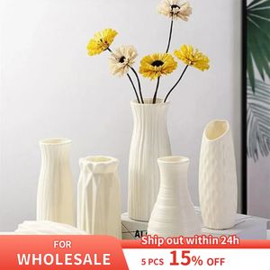 Noordse plastic vaas eenvoudige kleine verse bloempot opslagfles voor bloemen woonkamer moderne woningdecoraties ornamenten