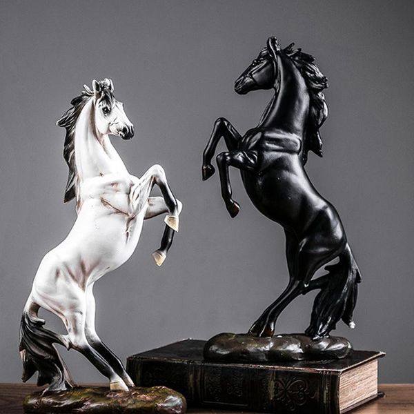 Nordique Résine Cheval Statue Décoration Salon Ornement Figure Animale Décor À La Maison Sculpture Art Moderne Jardin Accessoires Décorations