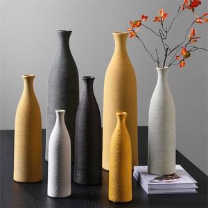 Nordic Simple Céramique Noir Jaune Vase Chambre Décoration Maison Salon Casa Pot de Fleur Vases Décoratifs Vases Modernes Décor 211215