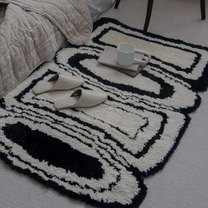 Tapis de flocage domestique de luxe léger de forme spéciale nordique résistant à l'usure couverture de lit de chambre à coucher sale tapis anti-dérapant absorbant de toilette