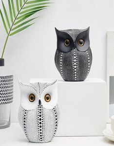 Scandinavische stijl minimalistische ambachtelijke witte zwarte uilen dierenfiguren hars miniaturen woondecoratie woonkamer ornamenten ambachten Y2008076947