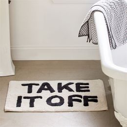 Nordic Take It Off Funny Home portier slaapkamer woonkamer tapijtwaterabsorptie niet-slip bad mat aangepaste patroon badkamer tapijten 220504
