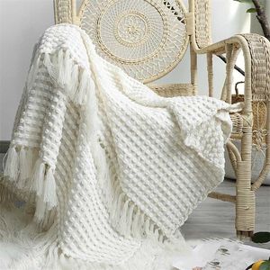 Nordic White Casual Dekens gooit zachte comfortabele gebreide sjaal sofa deken bed eind cover reizen el decoratieve sprei 211122