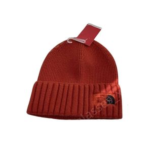 North Beanie Designer werd geconfronteerd met topkwaliteit hoed volwassen herfst en winterbrief borduurwerk gebreide hoed casual veelzijdige wollen hoed heren en koude bescherming voor dames