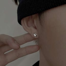 Boucles d'oreilles North Star pour hommes avec un sens avancé en 2024 style masculin à tendance et personnalisé Petit femmes populaires populaires pour femmes