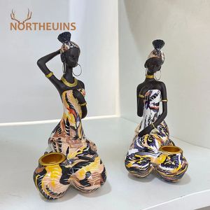 NORTHEUINS Résine Noir Femme Chandelier Statues Exotiques Africaines Art Lady Figurines pour Décoration Intérieure Accessoires De Bureau Objet 240318