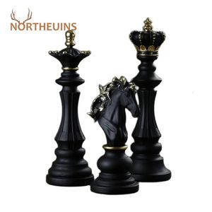 Northeuins Resin rétro international d'échecs figurine pour intérieur King Knight Sculpture Home Desktop Decor Decoration salon 240409