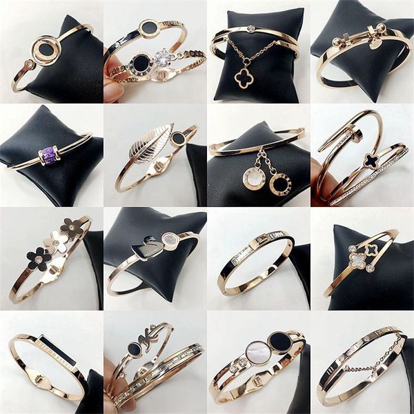 Ne se fanent pas Bracelets Bracelets Titane Acier Chiffres Romains Feuille Fleur Conception Chaîne Bracelet Mode Strass Or Rose Lettre Bracelets Noël Anniversaire Bijoux Cadeaux