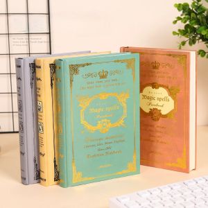 Notebooks Vintage Magic Book A5 Notebook épaissis Hard Faced Chronicle Writing European Style High Beauty Student Book Journal