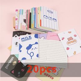 Kuitbiemen 20 stks/set Kawaii Korean Random Mini Notebook Cartoon Portable Diary Daily Planner Notepad Student Stationery School Supplies 220914