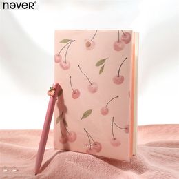 Kladblokken Nooit Kawaii Weekly Diary Planner Notebook Gift Set Leuke metalen Cherry Gel Pen Caneta voor Girl Kooptoepassing Agenda Office Stationery 220914