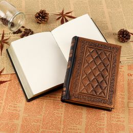 Kladblokken Ultradikke pure handgemaakte zakelijke blijk geven van notitiemotief lederen reliëf Gold Edge European Retro Style Gift Notebook 230309