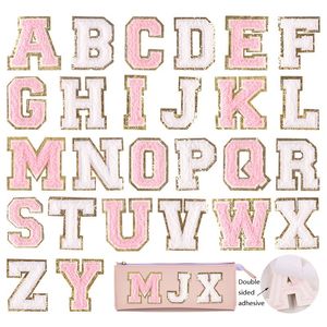 Begrippen 5.5cm Wit Roze Chenille Letter Patch Ijzer op Handdoek Geborduurd Alfabet Glitter Pailletten Zelfklevende Patches Applicaties DIY Naam Stickers