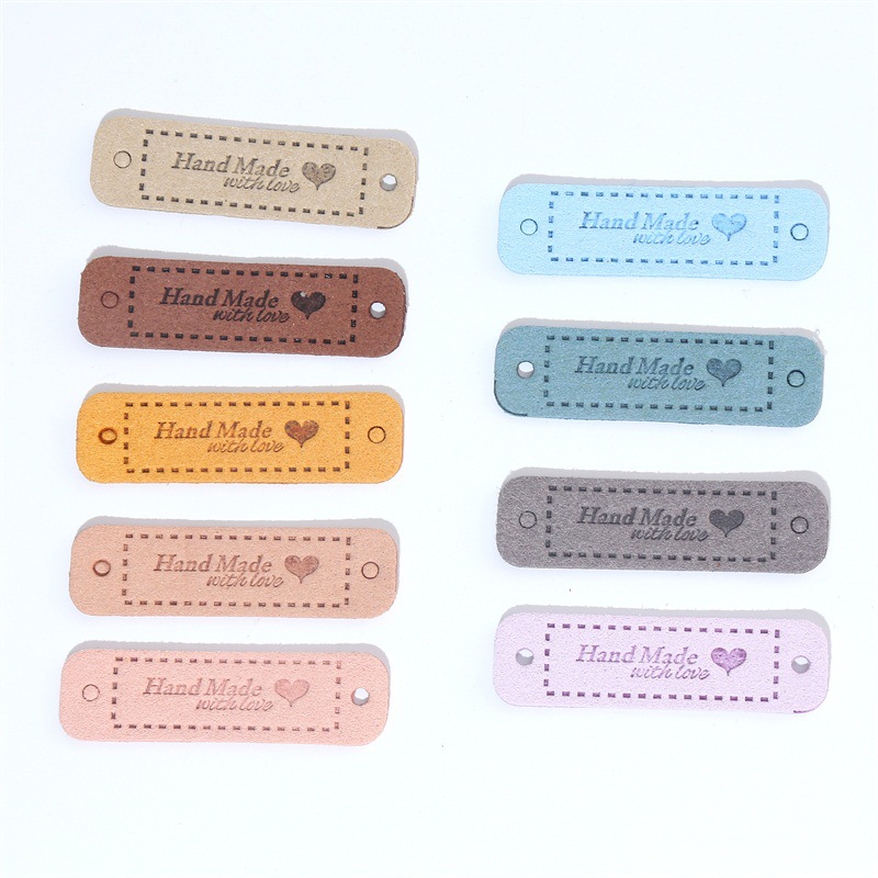 Noções feitas à mão com tags de etiquetas de amor para roupas artesanais PU de couro Etiqueta DIY chapéus Bags Costura Tags de vestuário