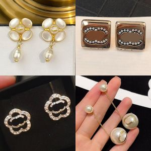 Nouveauté Channel Designer Boucles d'oreilles Marque Lettre Ear Stud Loop Drop Top Qualité Incrusté Cristal Cuivre Boucle D'oreille Femmes Plaqué Or Sier Mariage De Noël