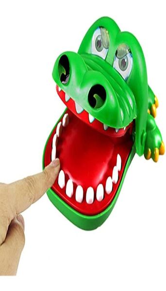 Nouveauté Crocodile dents jouets jeu pour enfants Crocodile mordant doigt dentiste jeux jouets drôles Alligator dents Game8231127