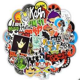 Nieuwheid Games 100 PCS Rock Stickers Metallic Band CAR -stickers voor Home Party Decor Diy Laptop Lage Guitar Skateboard Drum Bike Motorc Dhkha