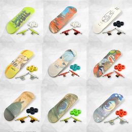 Nieuwheid Games 1set Finger Skateboard houten toets speelgoed professionele lagerstents vingers skate set kinderen kerstcadeau 230509