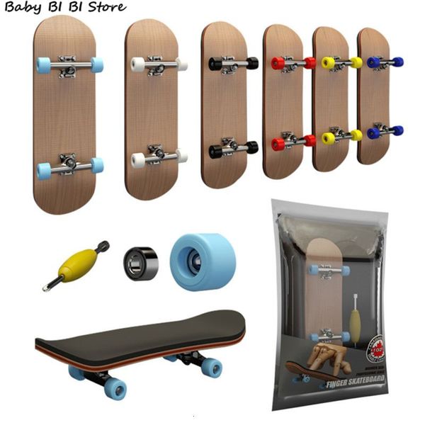 Nouveauté Jeux 1 Set Finger SkateBoard Touche En Bois Jouet Stents Professionnels Doigts Skate Set Enfants Cadeau De Noël 230718