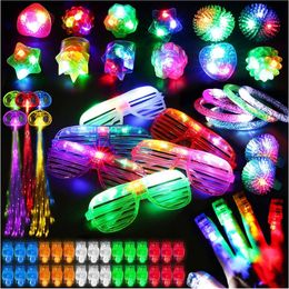 Nieuwigheid Games 78 STKS LED Light Up Toy Party Gunsten Glow In The Dark Bulk voor Volwassen Kid Verjaardag Jelly Ring Knipperende Bril Armband Haar Licht 230710