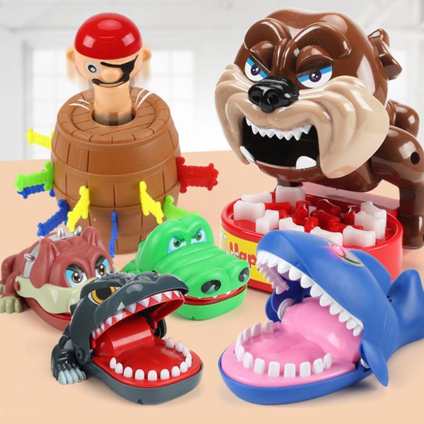 Juegos novedosos para niños boca de tiburón grande dentista mordida dedo chistes niños dibujos animados pirata barril familia truco divertido 230703