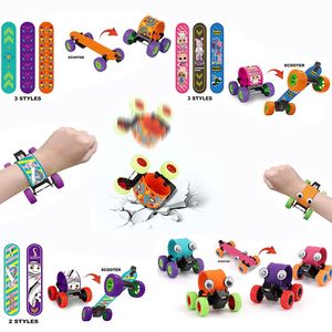 Nieuwheid Games Fidget Toys Bracelet Vervorming Skateboard Toys terug cartoon Patting Belt Model Creative Collision Childrens Gifts