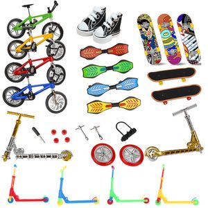 Nieuwheid Games Finger Skate Board Bikes Tech Two Wheels Mini Scooter Fingertip BMX Bicycle Set Beitboard Shoes Deck Toys Boys Birthday Gifts 230421