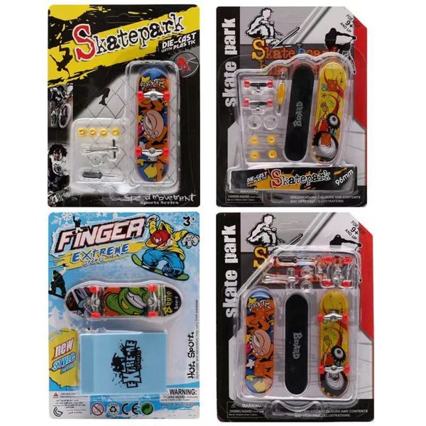 Juegos novedosos FingerBoard Finger Scooter Mini Boards con caja de venta al por menor Skate Trucks Skateboard para niños Juguetes Niños Regalo 230718