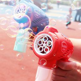 Nouveauté Jeux Enfants Bubble Gun Électrique Savon Eau Bubble Maker Mariage Bubble Machine D'été En Plein Air Jouets Pour Enfants Cadeaux D'anniversaire 230706