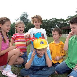 Nieuwigheid Games Ouders Kids Natte Hoofd Water Roulette Familie Game Fun Kid Uitdaging Hoed Bananasplit Party Grappig Speelgoed 230710