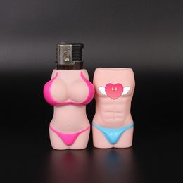 Nieuwigheidsspelletjes Sexy Bikini Body Aanstekerhouder PVC Grappig Zwart-witte huid Heren- en dameslichamen Aansteker Lippenstiftzakje voor (Aansteker niet inbegrepen)