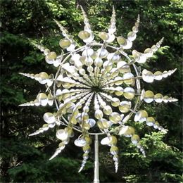 Nieuwe spellen Unieke en magische metalen windmolen 3D wind aangedreven kinetische sculptuur gazon metalen wind zonne-spinners tuin en tuin decor 230621