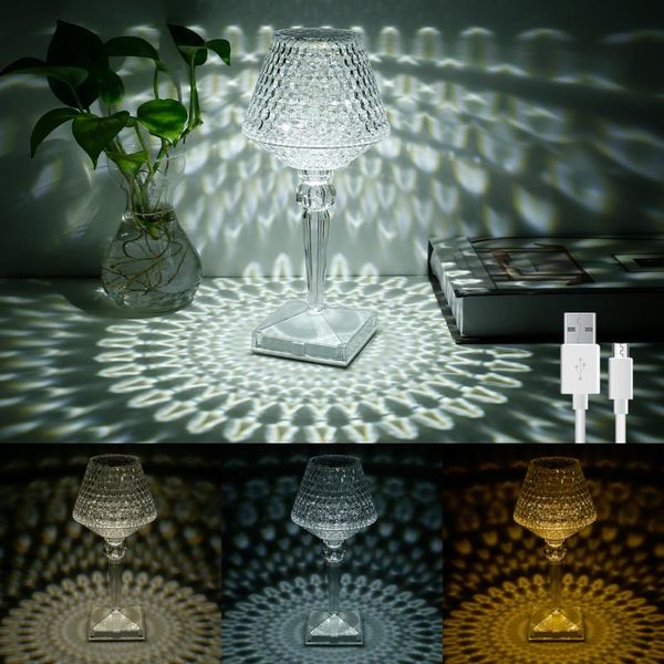 Artículos novedosos 20221, lámpara de mesa de diamante, escritorio decorativo acrílico para dormitorio, barra de noche, accesorios de iluminación de cristal, regalo, luz LED de noche
