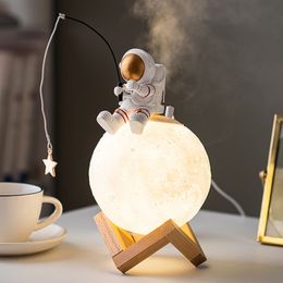 Noviteiten Astronaut Beeldjes Woondecoratie Space Man Miniatuur Nachtlampje Luchtbevochtiger Koude Mist Machine Geurverspreider Accessoires 230808