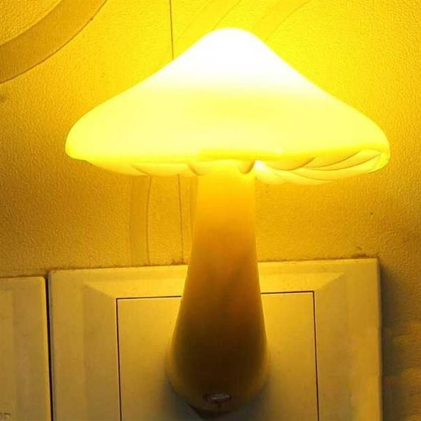 Articles de nouveauté Capteur automatique LED Veilleuse Branchez la lampe de chambre en forme de champignon US EU pour les enfants Jaune Rose Bleu Vert Dégradé207p