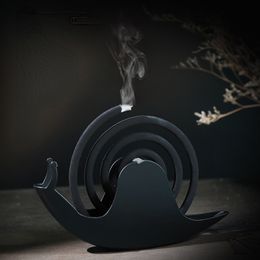 Articles de nouveauté Porte-bobine anti-moustique créatif avec plateau Spirale de style nordique Jour d'été Encens anti-moustiques en fer Plaque de support Décor à la maison 230809