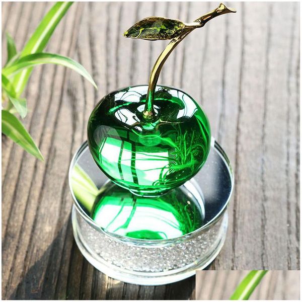 Artículos novedosos H D Fruta de cristal Forma de cereza verde Estatuilla Arte Adorno de vidrio con base de diamantes de imitación Regalos de recuerdo Inicio Boda Dec Dhzma