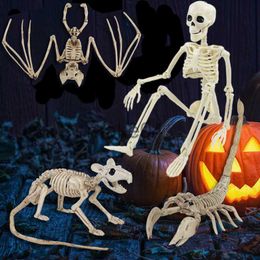Artículos novedosos Decoración de Halloween Horror Skeleton Fake Human Human Bats Rat Spider Animal Skeleton Halloween Halloween Home Horror Aprop Oro Toys J230815
