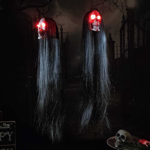 Nieuwe items Halloween hangende spook skeletkop met lang haar rood knipperende ogen horror foto prop voor huizen tuin buiten feest decoratio j230815