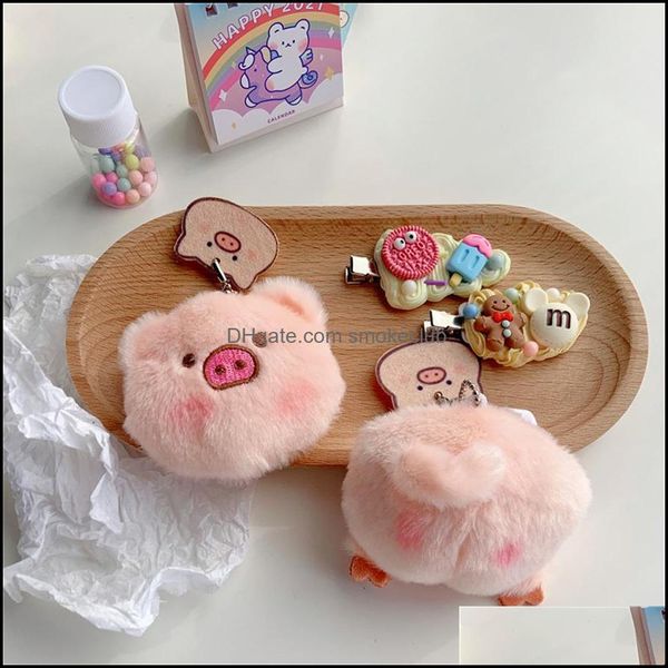 Artículos de novedad Decoración para el hogar Jardín Ins Lindo Peluche Dibujos animados Cerdo Culo Muñeca Chica Corazón Piggy Pin Bolsa de estudiante Colgante Llavero Entrega de gota 2021