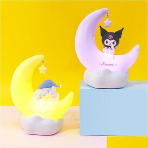 Artículos novedosos Led románticos Kuromi luz decoración de dormitorio en forma de luna noche Cinnamoroll Linda muñeca lámpara de escritorio regalo para niños