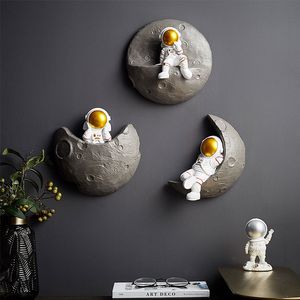 Articles de nouveauté décoration murale nordique astronaute étagères en résine décor à la maison Figurines 3D pour salon chambre décor suspendu 230131