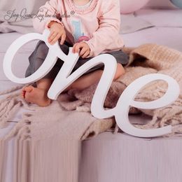 Neuheiten: Ein Schild, Foto-Requisite für Fotoshooting zum ersten Geburtstag für Babys, Holz-Nummernschild, Fotografen-Nummernschild G230520