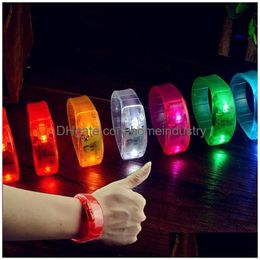 Articles de nouveauté Contrôle du son Led Clignotant Bracelet Light Up Music Activé Bracelet Bracelet Lumineux Pour Party Night Club Bar Disco Dhzwp