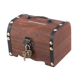 Nieuwe items Vintage Treasure Storage Box Piggy Bank Organizer Saving Box Case met slot voor Home Retro Treasure Chest met slot 230815