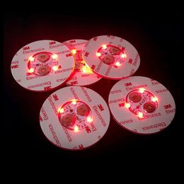 Nouveauté Éclairage 6cm Glow Coasters Lumière 4 6 LED 3M Autocollants Bouteille Lampe Clignotant led lumières Pour Noël Noël Discothèque Bar Partie Vase Décoration usastar