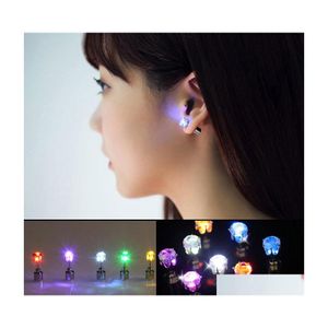 Nouveauté Éclairage Brelong Led Boucle D'oreille Allumer Couronne Brillant Cristal En Acier Inoxydable Goutte Goujon Bijoux Pour Danse/Noël/Ktv Party Femmes G Dhmfx