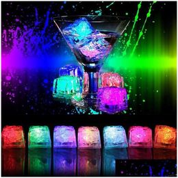 Novedad Iluminación Iluminación LED Luces de fiesta policromadas Flash Cubos de hielo resplandecientes Parpadeo Decoración intermitente Iluminar Bar Club Boda Gota D Dhixm