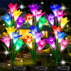 Nouveauté Éclairage Solaire Lys Fleur Lumière LED Extérieur Solaire Alimenté Countyard Lampe Étanche Multicolore Changeant Voie Jardin Lumière Du Soleil P230403