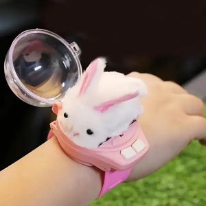 Nouveauté mini montre voiture de contrôle mignon lapin rc car gamins jeu des jouets interactifs pour garçons fille anniversaire de Noël watch cadeau rc jouet 240407